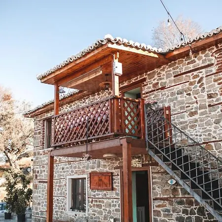 Keshtjella Xhabeqos Apartment
